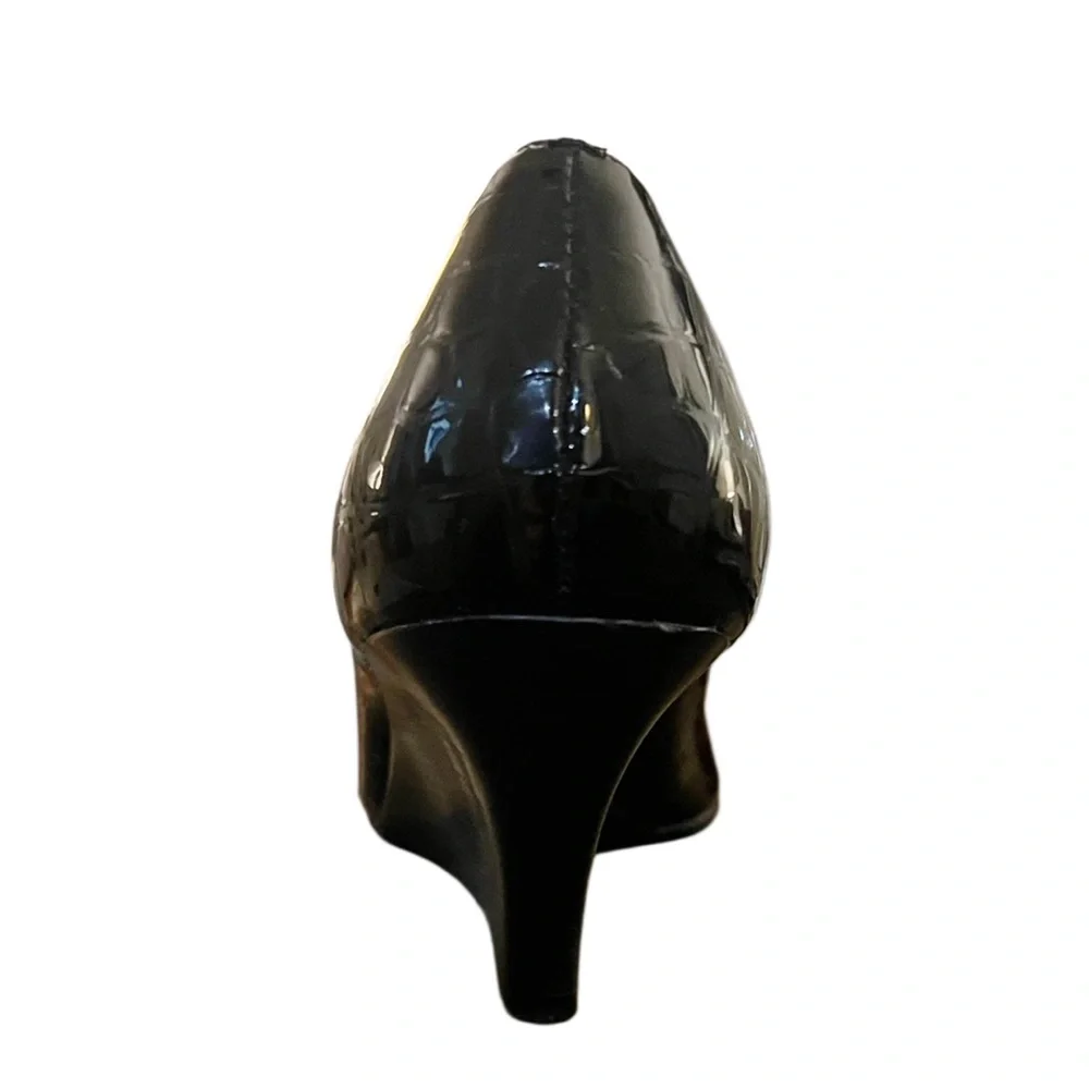 Brighton Womans Black Leather Croc Low Pumps 10M